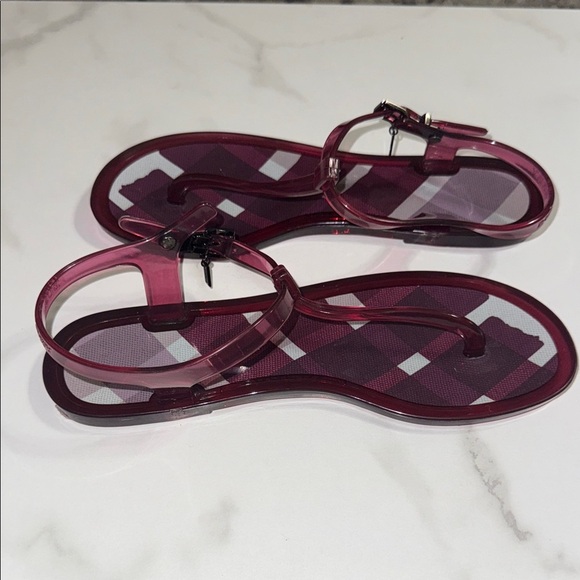 Burberry Women's Sandals in Burgundy and White - Picture 6 of 9